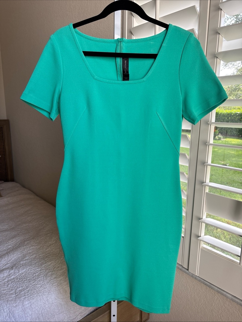 ST JOHN Seafoam Green Square Neck Short Sleeve Fitted Dress Size 10